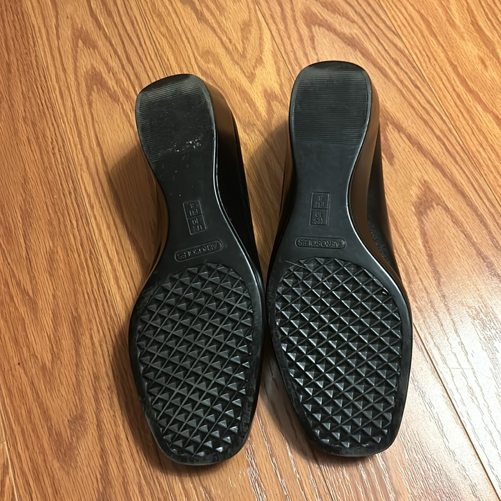 Shoes - Picture 3 of 3
